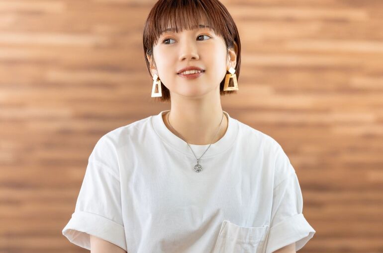 ショートカット 女性 かっこいい
